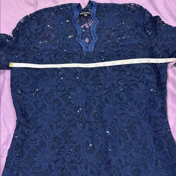 MARINA NWT Elegant Navy Long Sleeve Lace Dress - Picture 5 of 11